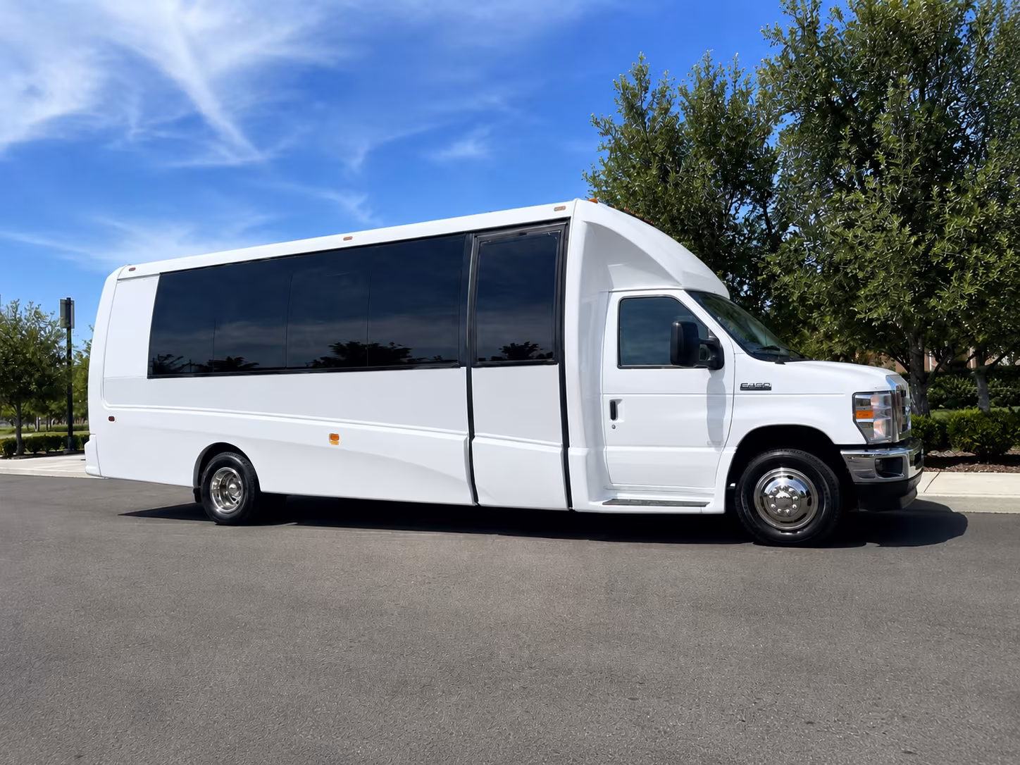 minibuses for intimate san leandro weddings and small wedding parties