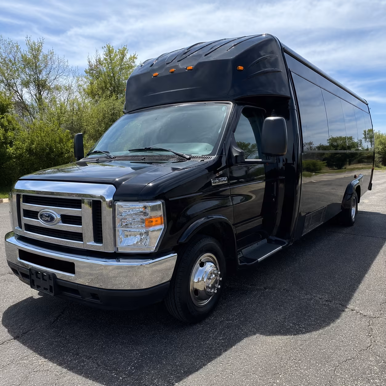 party buses and charter buses to 49ers and sharks games from san leandro